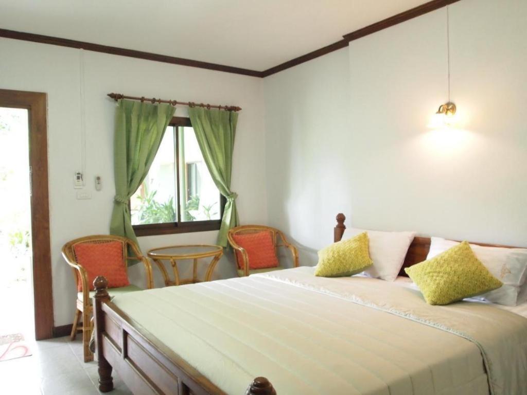 Baan Sala Lung Dam Hotel Bophut Exterior photo